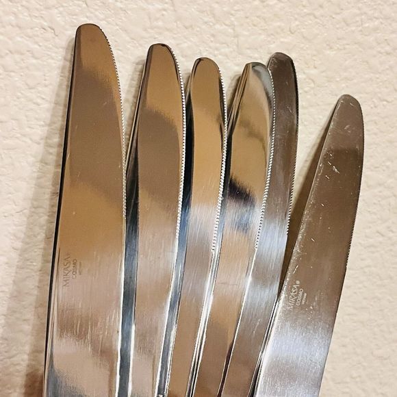 Mikasa COSMO Satin Flatware Set Of 6 Dinner Knives Stainless Beveled Edge 9 3/4” - Picture 4 of 5